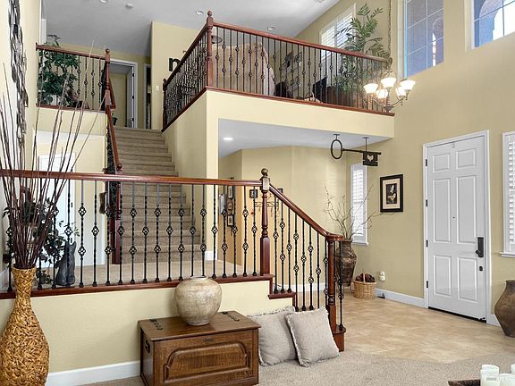 5th image of 178 Brighton Circle