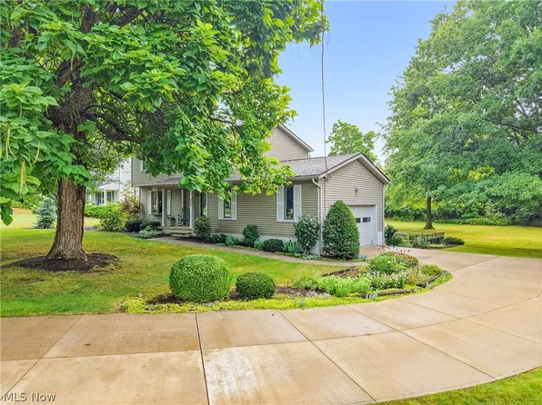 8709 Leroy Rd, Westfield Center, OH 44251