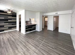 3238 Charlotte Ct APT B, Alton, IL 62002