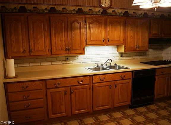 3rd image of 8474 Township Road 263