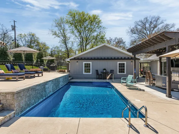 1011 Lakeshore Dr, Gallatin, TN 37066