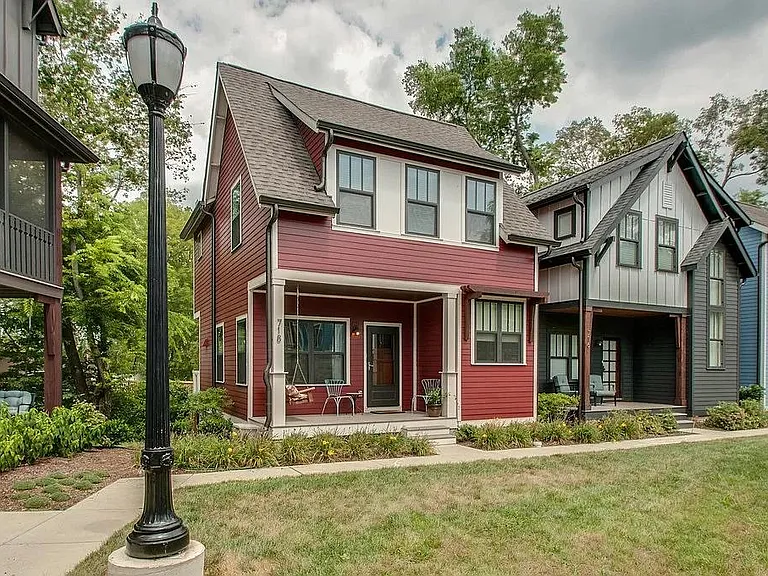718 Centerpoint Ln — Photo 1