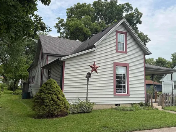 2414 S Vine St, Yorktown, IN 47396