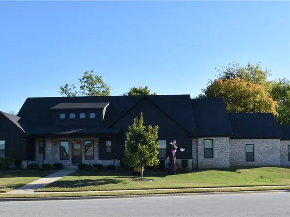 3103 SW Coler Creek Ave, Bentonville, AR 72712