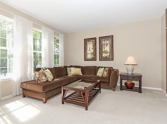 5th image of 1522 Palisades Ln