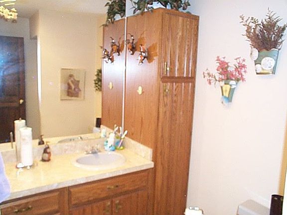 2nd image of 22 Jester Ct