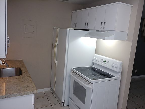 5th image of 1733 NW 3rd Ave #Townhome
