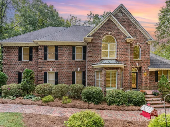 7165 Stirrup Ct, Matthews, NC 28104