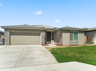 1404 Berkshire Rd, Bakersfield, CA 93307