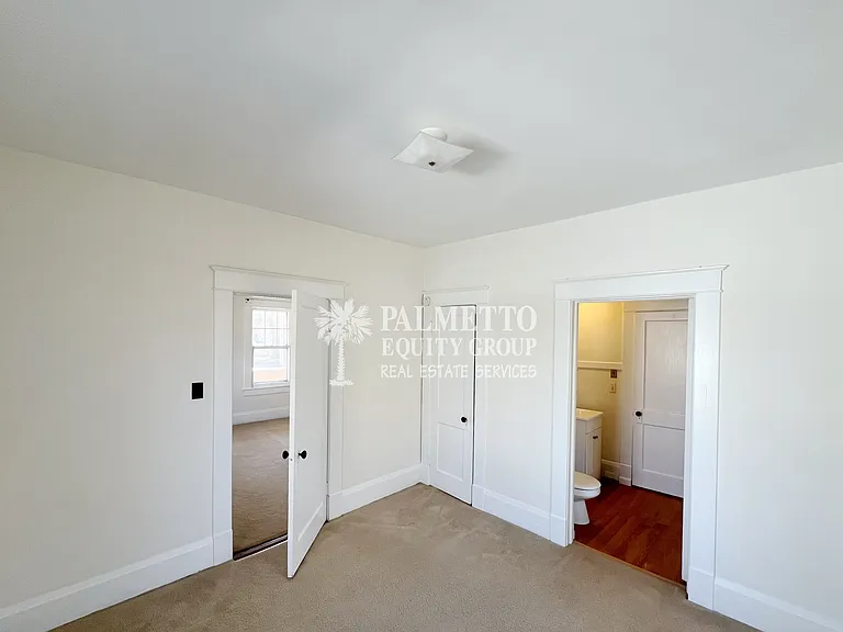 1104 Gregory St — Photo 5