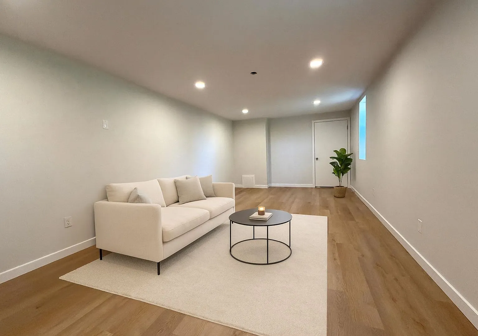 Brand New Luxury 2 Bedroom in Stone Hill-Western Cranston — Photo 3