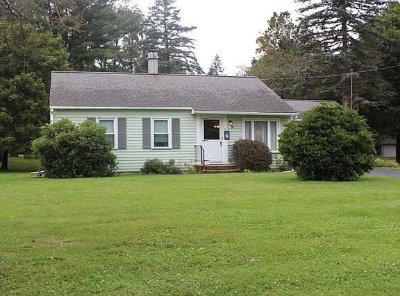 2nd image of 31 Willow St