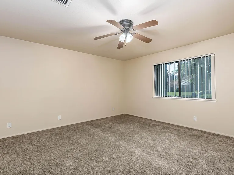 44038 Precise St — Photo 7