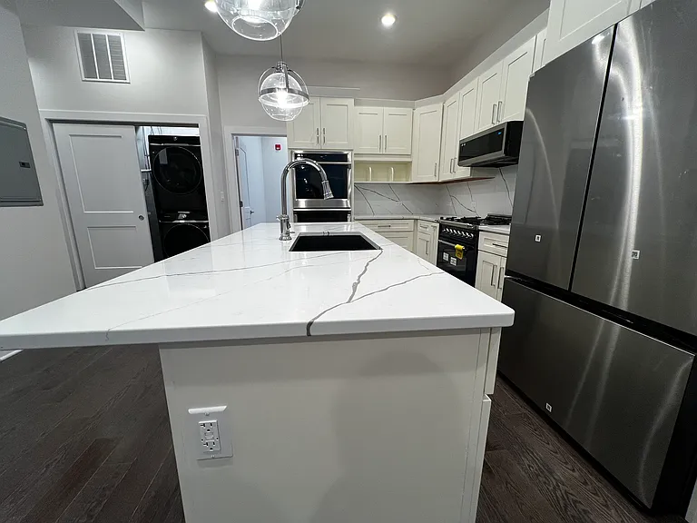 4819 Main St #204 — Photo 15