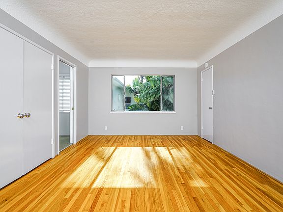 5th image of 106 Mira Mar Ave APT 7