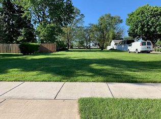 15185 Brest St, Southgate, MI 48195