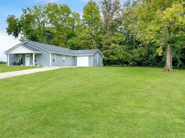 402 N State St, Oaktown, IN 47561