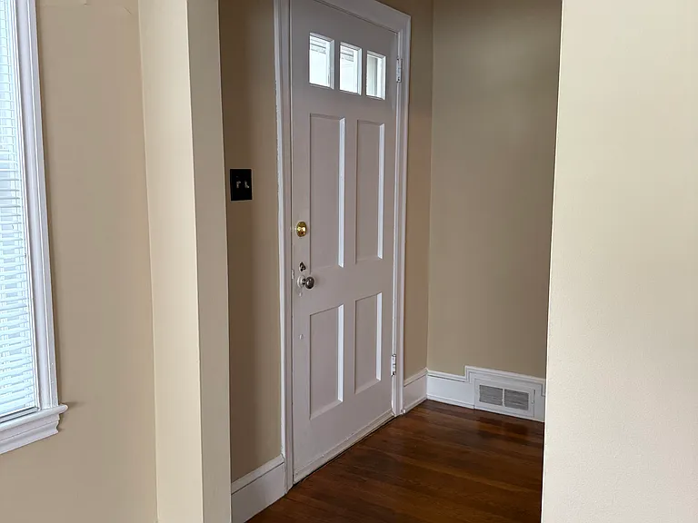 912 Madison Ave — Photo 13