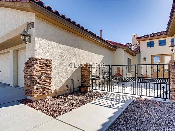 3rd image of 6111 Trevino Ave