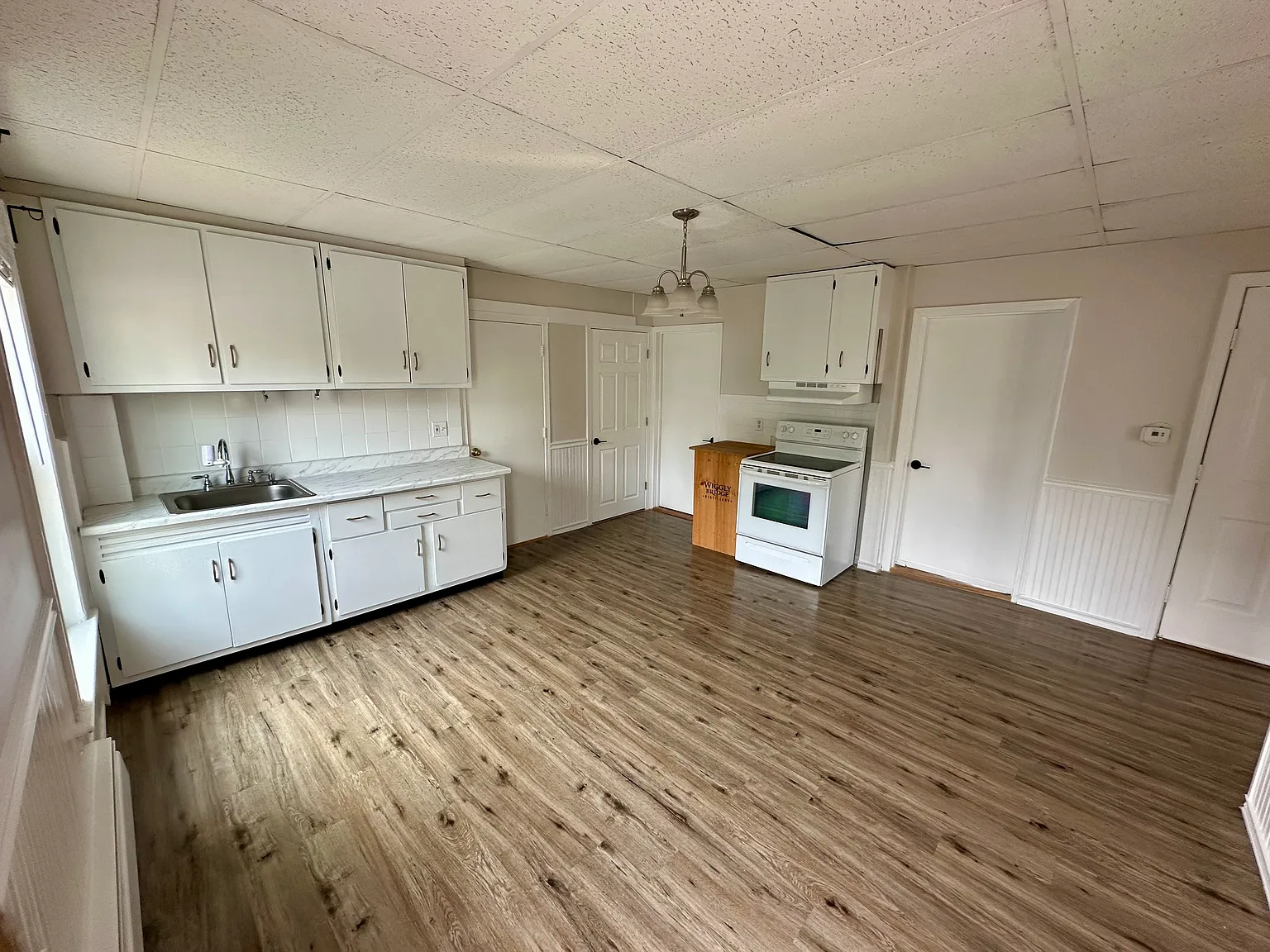 2 bed, 1350 sqft, $1,995 — Photo 3
