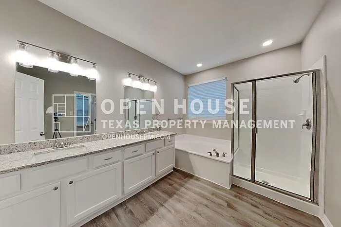 8205 Hartford Dr — Photo 10