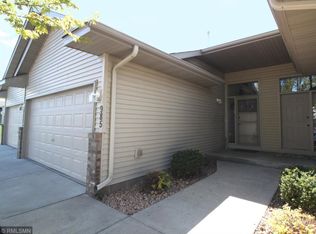 985 14th Ln SE, Cambridge, MN 55008