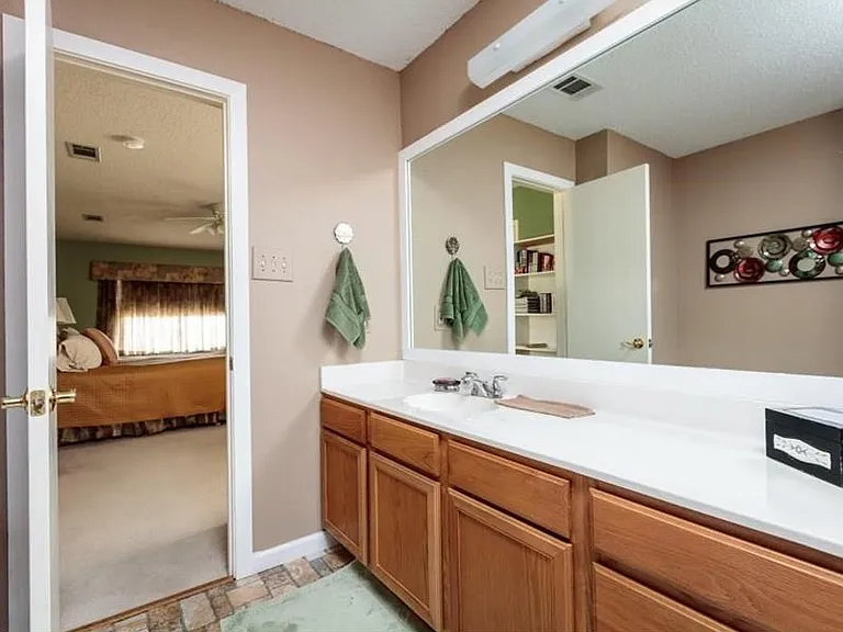 8721 Limestone Dr — Photo 28