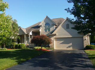 7403 Woodshire Ln, Holland, OH