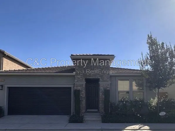 1407 E Via Azzurra Way, Fresno, CA 93730
