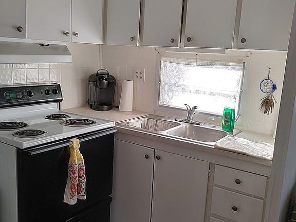 4th image of 37916 Boston Ave