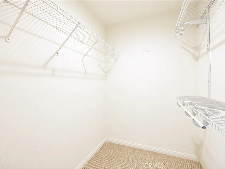 408 Flower St — Photo 20