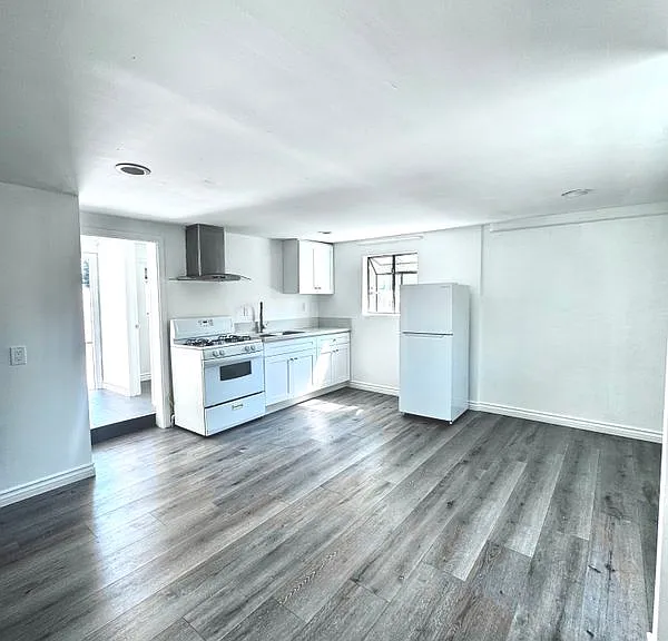 101 S Cordova St #7 — Photo 7