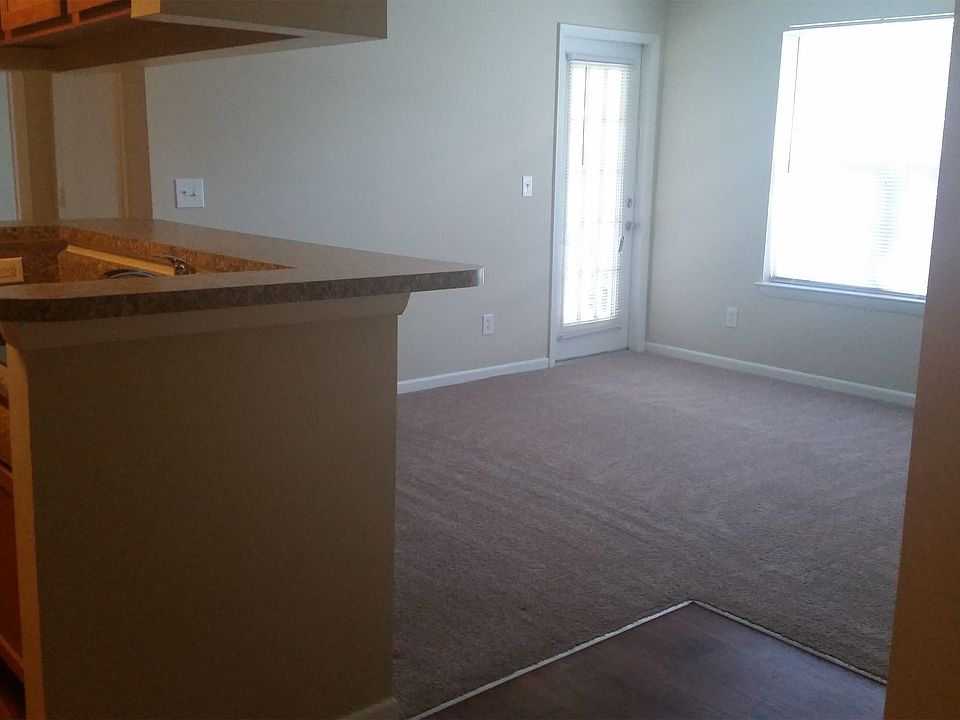 1st image of 111 Paces Brook Ave APT 11115