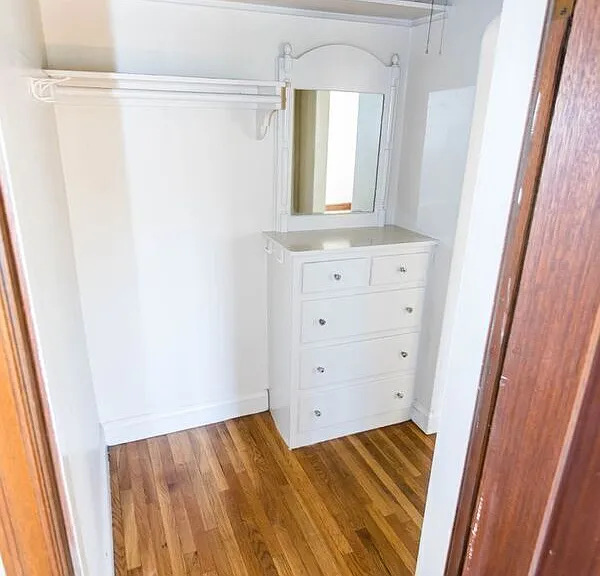 2505 Virginia St #10 — Photo 10