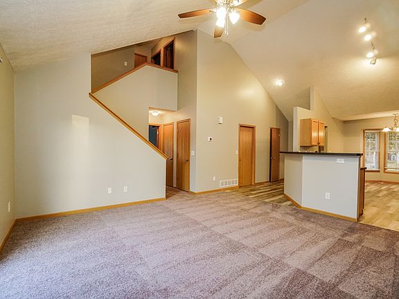 4th image of 345 Amber Wood Way
