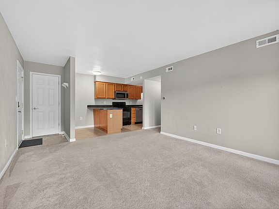 5th image of 1700 Liberty Ln APT 12