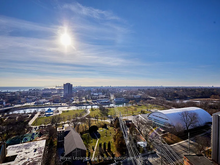 21 Park St E #1803 — Photo 14