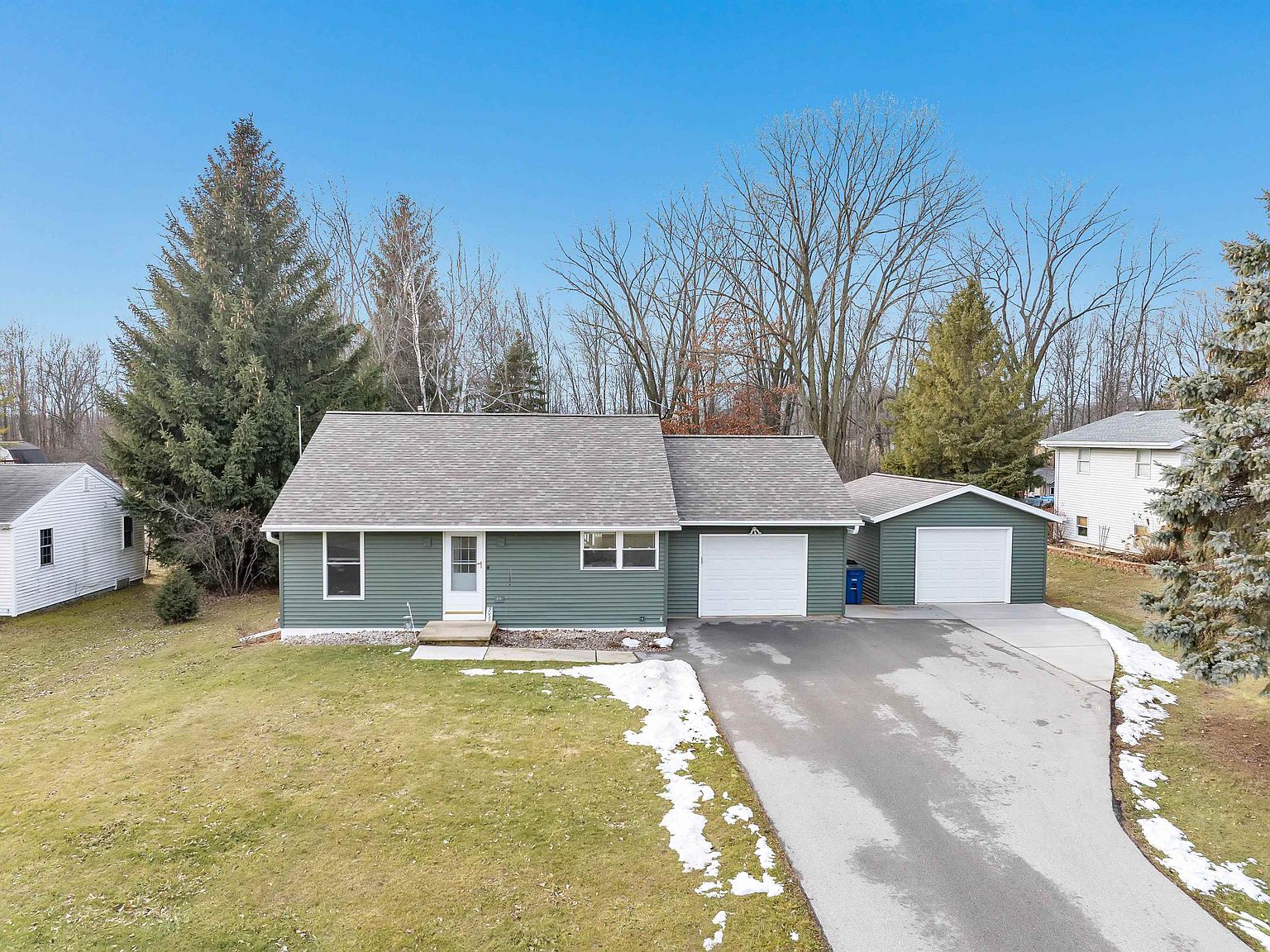 3053 Birch Rd, Suamico, WI 54173 Zillow