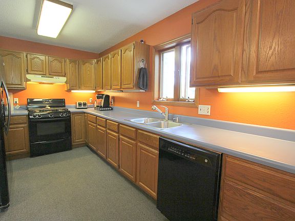 3rd image of 40589 Swanburg Rd