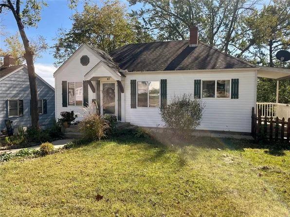 47 Rolla Gardens Dr, Rolla, MO 65401
