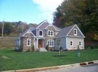 203 Shadowood Dr, Johnson City, TN 37604