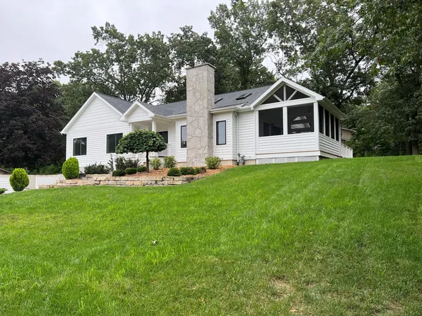 14406 Ash Maple Dr, New Buffalo, MI 49117