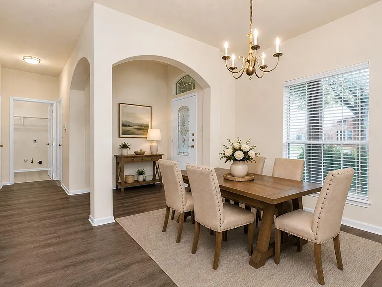 2626 Orchard Creek Ln — Photo 2