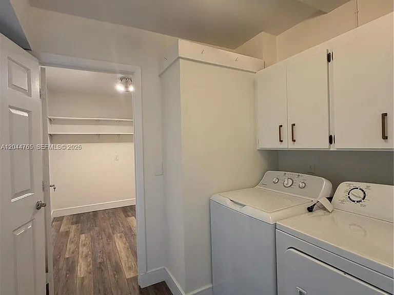 1705 Whitehall Dr #403 — Photo 48