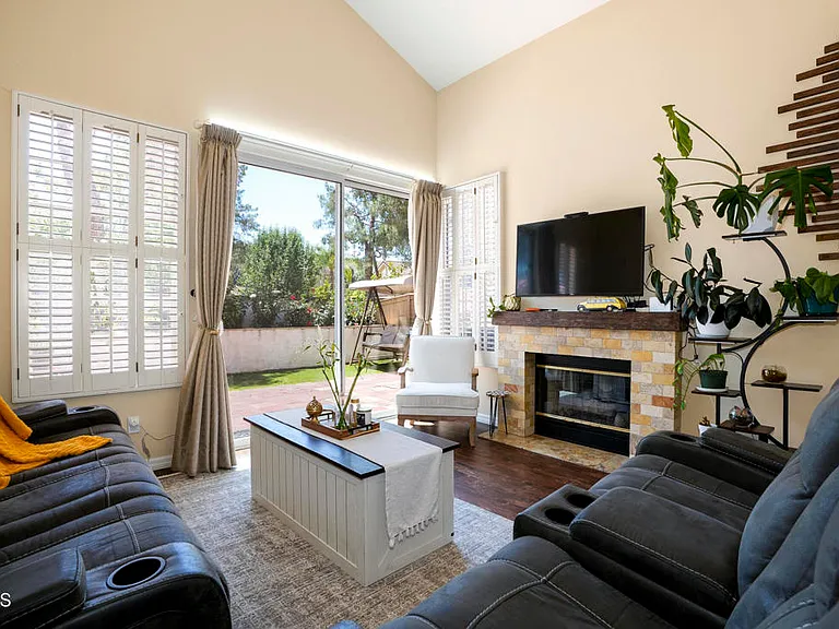 4900 Lazio Way — Photo 5