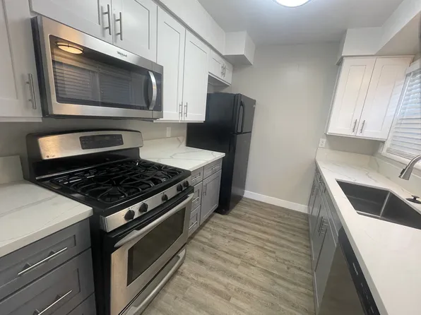 Atlas Arcadia, 865 W Huntington Dr APT 6, Arcadia, CA 91007