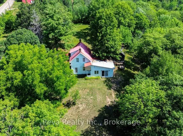 3332 Matawatchan Rd, Greater Madawaska, ON K0J 2R0