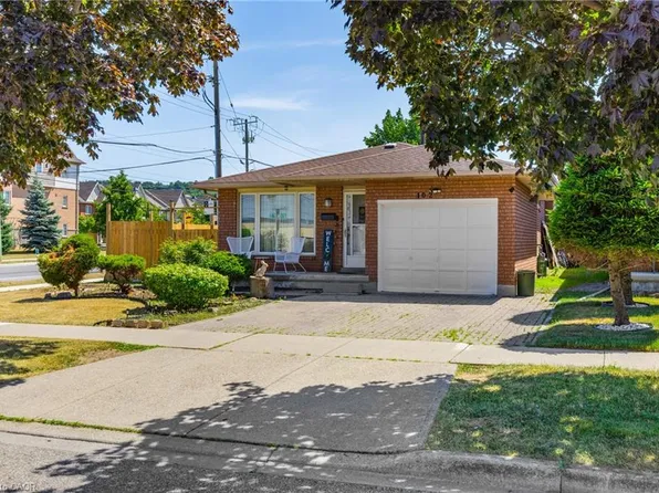102 Juniper Dr, Hamilton, ON L8E 4G6