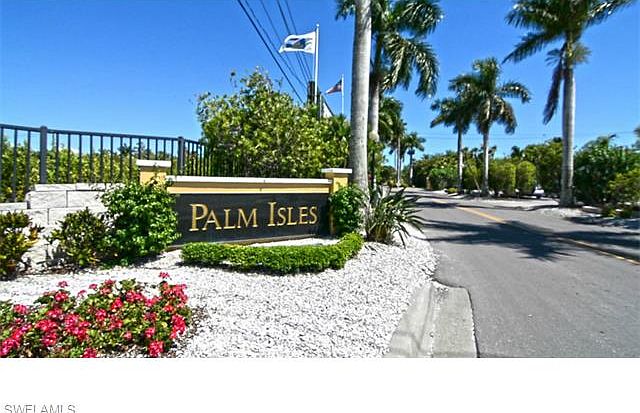 1st image of 17921 Palm Cir