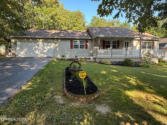 2nd image of 2130 Keno Dr